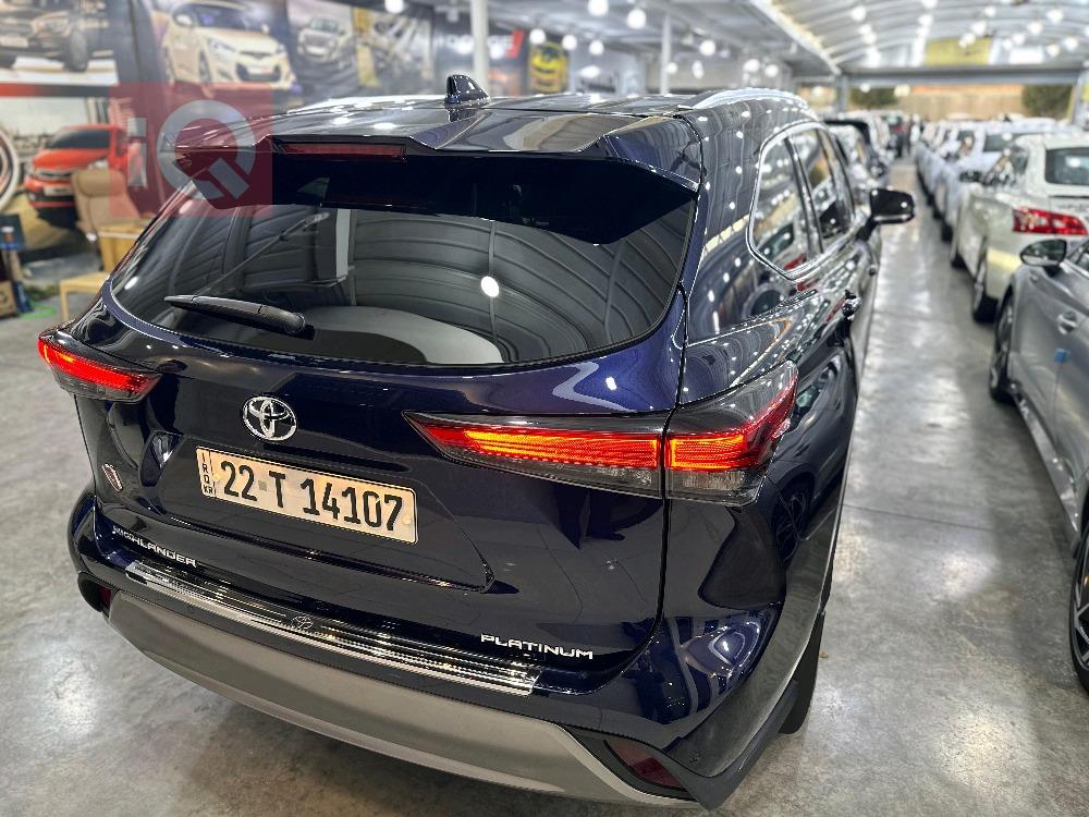 تۆیۆتا هایلاندەر